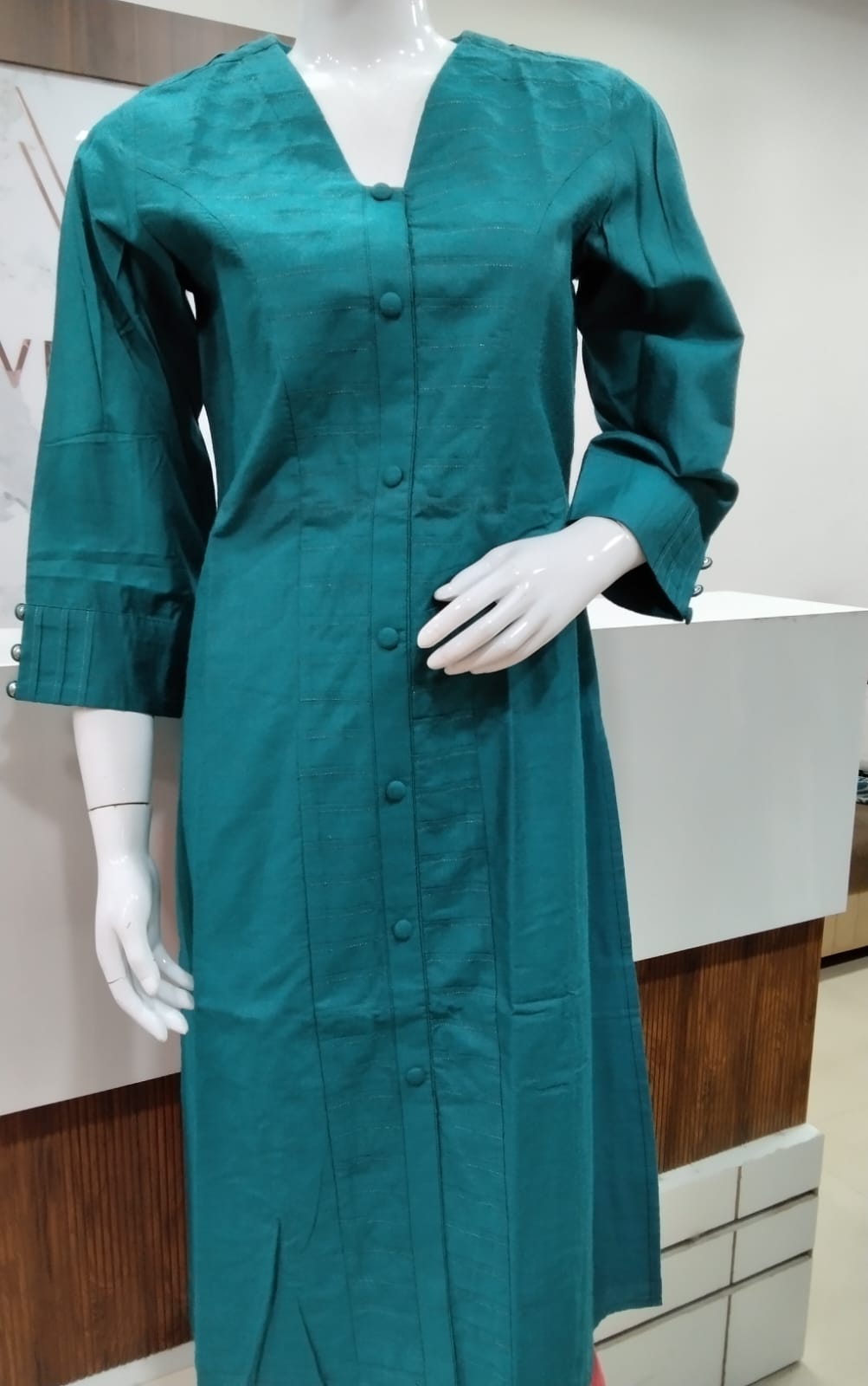 Tassar Monga Staight Kurta