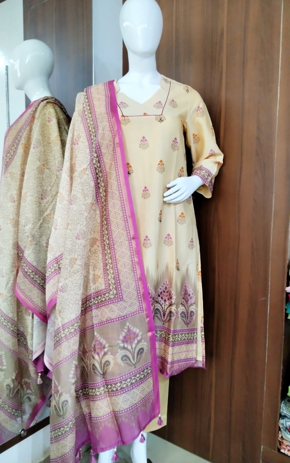 Digital Print hand embroidery detailed Kurta Set with solid bottom