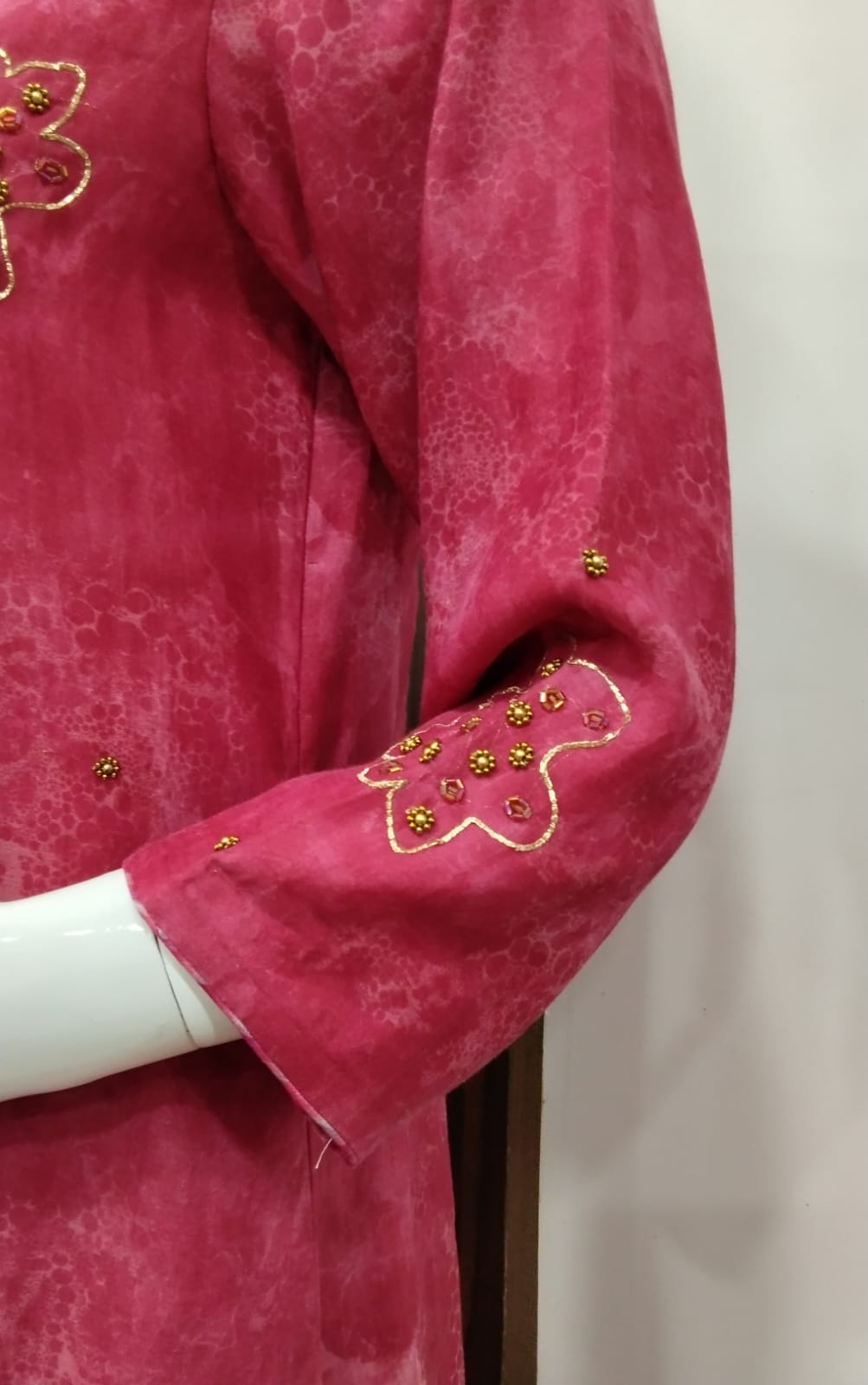 Magenta Pink Hand-Embroidered Mull Chanderi Suit Set