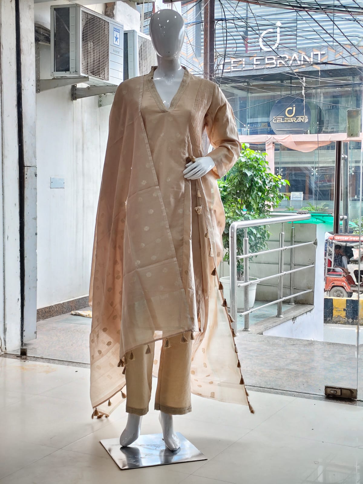 Elegance in Neutral: Chanderi Cotton Silk Kurta Set with Dupatta