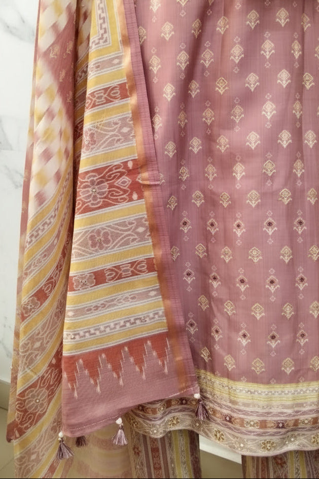 Dusty Rose Pink Ethnic Motif Printed Silk-Blend Kurta Set with Printed Organza Dupatta