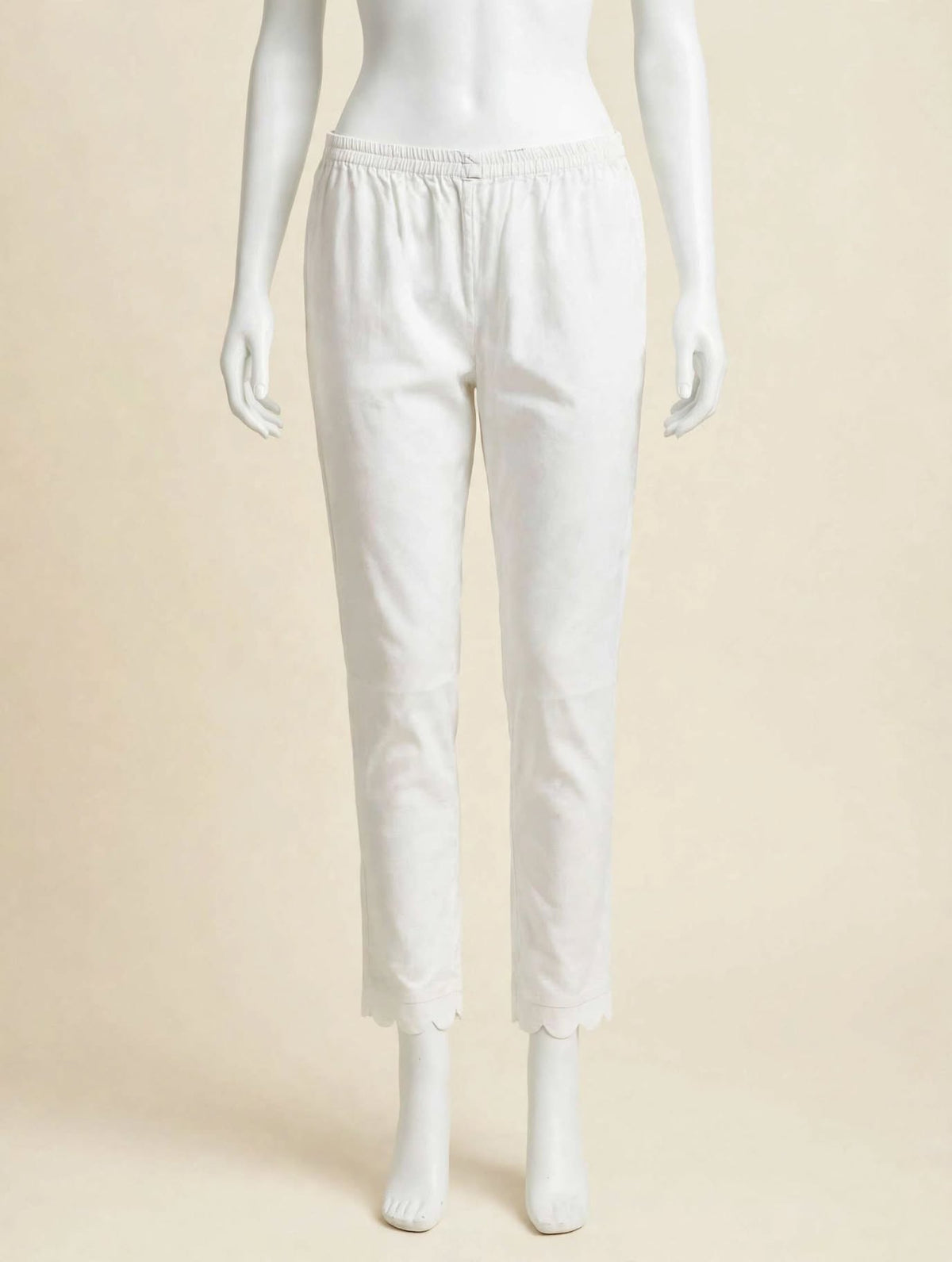Chic White Cotton Pants with Scalloped Hem