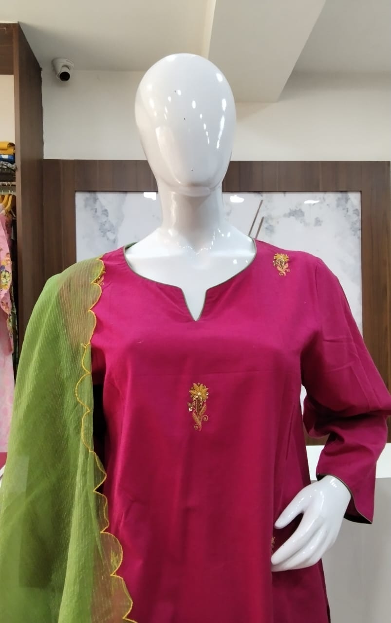 Elegant Magenta Cotton Silk Suit Set with Scalloped Green Dupatta